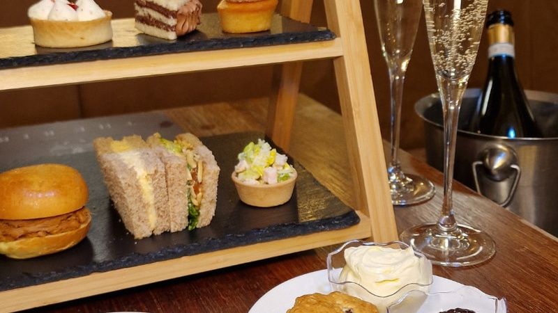 Coldra Court Afternoon Tea with Prosecco